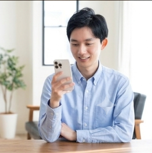 自宅からスマホで安全に本気の婚活を始めたい、オンライン結婚相談所が向いている30代の人｜向いている人 - はなまるプロ